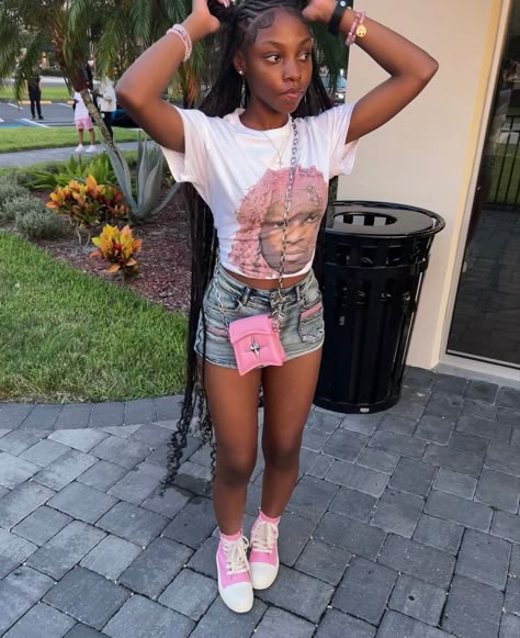 Cute Casual Birthday Outfits Summer, 13 Birthday Outfit Ideas Summer, Skirts With Dunks, Birthday Outfits Black Women 16, Tea Outfits Black Women, Azalea Telfar Bag Outfit, Cute Clothes Black Women, 13 Birthday Outfit Ideas Pink, Summer Ptso Outfits