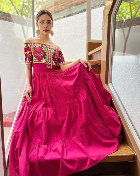 Frida Kahlo Dress, Outfit Mexicano, Mexican Wedding Dress, Latin Fashion, Mexican Fashion, Fiesta Outfit, Mexican Outfit, Boda Mexicana, Crazy Outfits