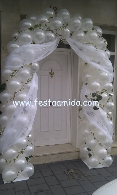 Balloon Entryway Party Ideas, Wedding Balloons Arch, Wedding Balloon Arch, Arch Balloon, Wedding Balloon Decorations, Ideas Para Boda, Arch Decoration, Diy Balloon Decorations, Festive Wedding