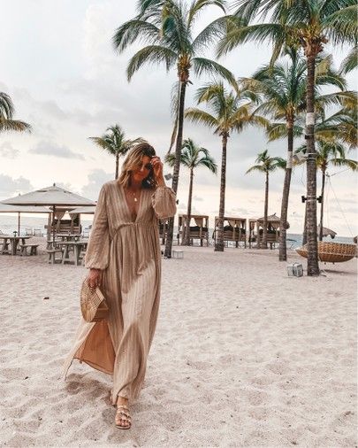 Punta Cana Outfits, Beach Holiday Outfits, Beach Vacation Style, Resort Casual, Vacation Dresses Beach, Honeymoon Outfits, Beach Vacation Outfits, Resort Outfit, Maxi Dresses Casual