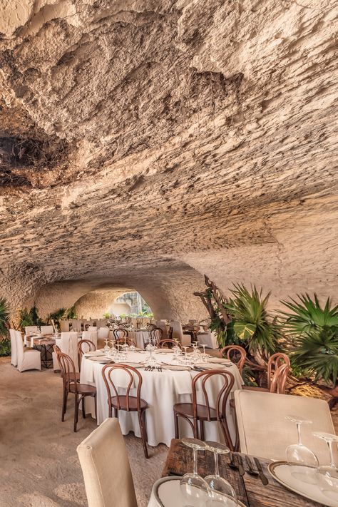 Looking for a unique venue for your destination wedding? At Hotel Xcaret Mexico, you can host your reception at Las Cuevas, an elegant restaurant nestled within a cave! ⁣ Wedding In Caves, Cave Wedding Reception, Cave Wedding Ideas, Small Destination Wedding Mexico, Xcaret Wedding Reception, Wedding In A Cave, Tulum Mexico Wedding Venues, Tulum Wedding Reception, Elegant Mexico Wedding