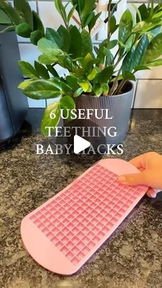 Ira / Motherhood / lifestyle on Instagram: "Useful Teething hacks 🫶🏻 which option did you like better???  #mom #baby #babies #teething #teethingbaby #teethingbabyhack #momhacks #momtips #tips #tipsandtricks #11monthsold #fyp hing" Baby Teething Hacks, Teething Relief For Babies, Best Teething Hacks, Teething Baby Remedies, Teething Molars Relief, Teething Stages Baby, Teething Hacks For Toddlers, Early Teething Baby, Baby Teething Chart