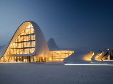 Heyder Aliyev Center, Venue Exterior, Zaha Hadid Buildings, Heydar Aliyev Center, World Architecture Festival, Zaha Hadid Architecture, Interior Design Course, Lab Design, Urban Housing