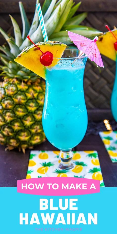 Hawaiin Drinks, Blue Hawaiian Drink Recipe, Creative Alcoholic Drinks, Blue Hawaiian Drink, Luau Drinks, Hawai Party, Curacao Drink, Blue Curacao Drinks, Blue Hawaiian Cocktail