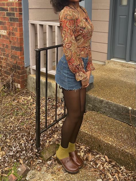 Bobo Skirt Outfit, Outfit Inspo For Square Bodies, Midsize Bday Outfits, Winter Fair Outfit Ideas, Female Cottagecore Outfits, The Cosby Show Fashion, Eclectic Outfits Black Women, Earthy Boho Outfits Winter, Fall Art Teacher Outfits