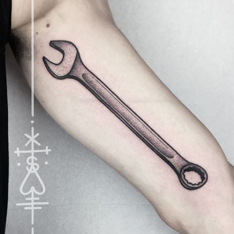 Dot-work style wrench tattoo on the left bicep Trucker Tattoo, Wrench Tattoo, Tattoos For Dad Memorial, Tool Tattoo, Mechanic Tattoo, Poppies Tattoo, Family Tattoo, Vine Tattoos, Car Tattoos