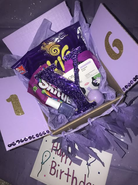 Sweet 16 Birthday Gift Box Ideas, Color Themed Gift Baskets Purple, Purple Gift Box Ideas Birthday, Best Friend Birthday Ideas, Friend Birthday Ideas, Sweet Gestures, Sweet 16 Birthday Gifts, Color Gifts, Healthy Period