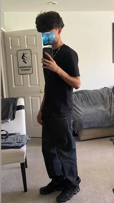 Fine Edgar Dudes, Edgar Dress Style, Edgar Clothes Style, Edgar Mirror Pic No Face, Edgar Style Outfits, Edgar Video, Edger Fits, Edgar Poses, Edgars Outfits