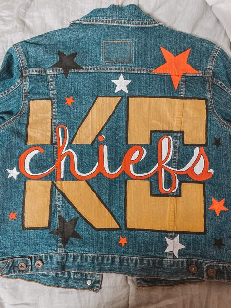 kc chiefs painted jean denim jacket Painted Jean Jacket Lsu, Painted Denim Jacket Football, Painted College Jean Jacket, Painted Denim Jacket School Spirit, College Jean Jacket Diy, Nfl Jean Jacket Diy, College Denim Jacket, Custom Jean Jacket Ideas Paint, Senior Denim Jacket