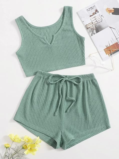 Cute Sleepwear Aesthetic, Pjamamas Outfit, Summer Pijama, Two Piece Pajama Set, Pajama Fashion, Cute Pajama Sets, Cute Sleepwear, Cute Lazy Outfits, Lazy Day Outfits