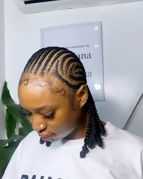 Synthiana_beautyparlour on Instagram: "Is short braids season 😁😍🙅🏾‍♀️🔥💯

To book an appointment with us please send us a dm or call us on 08106082674 or simply walk into our address at number 12 Emma Abimbola Cole Lekki phase one ( the catalyst mall).

#synthiana_beautyparlour" Short Cornrow Braids, Short All Back Cornrows, Simply Hairstyle, Short Cornrows, Short Cornrow Hairstyles, Simply Hairstyles, Number 12, Phase One, Short Braids