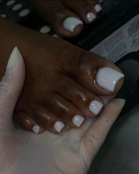 Gel Toe Nails, Acrylic Toes, Acrylic Toe Nails, Toe Nail Color, Pretty Toe Nails, Cute Toe Nails, White Acrylic Nails, Short Square Acrylic Nails, Long Acrylic Nails Coffin