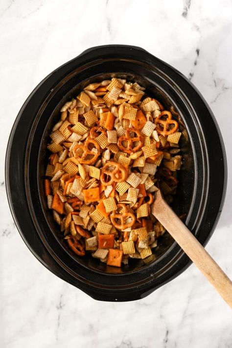 Crock Pot Chex Mix - Dash for Dinner Crockpot Chex Mix Recipes Savory, Chex Mix Recipes Crock Pot, Chex Mix Crock Pot, Chex Mix Recipes Christmas, Savory Chex Mix Recipes, Fall Chex Mix Recipes, Salty Chex Mix, Fall Slow Cooker, Fall Slow Cooker Recipes