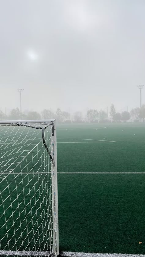 white goal net photo – Free Grey Image on Unsplash Soccer Aesthetic, Football Aesthetic, Soccer Photography, Football Photography, Soccer Stadium, Football Pitch, Fc Liverpool, Royal Elite, Football Images