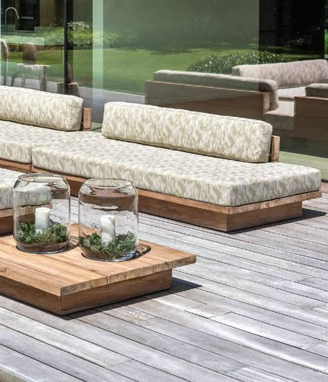 GOMMAIRE OUTDOOR CATALOGUE 2019-2020 Tropical Pavilion, Build Patio, Milestone Birthday Ideas, Terrace Furniture, Diamond Tile, Furniture Selection, Floating House, Outdoor Coffee Tables, Beach Landscape