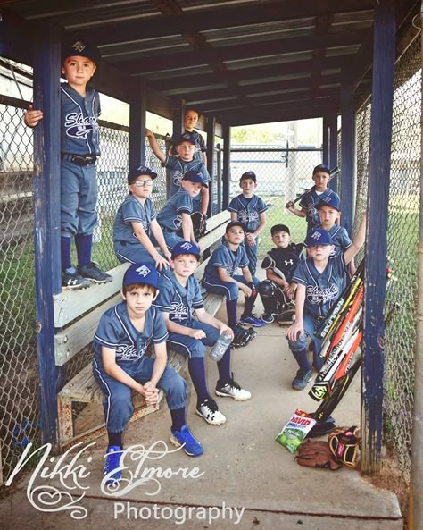 Baseball Brothers Pictures, Fun Baseball Pictures, Team Tball Pictures, Dugout Pictures Photo Ideas, How To Take Baseball Pictures, Tball Team Pictures, Tee Ball Pictures, Baseball Group Picture Ideas, Softball Dugout Pictures