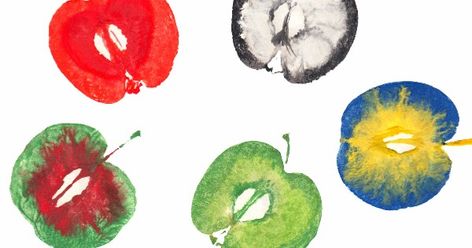 Apple Stamping Craft, Apple Art Projects, Apple Crafts Preschool, Apple Stamping, Homemade Moon Sand, Art Ideas For Kids, Homemade Watercolors, Fall Crafts For Toddlers, Apple Craft