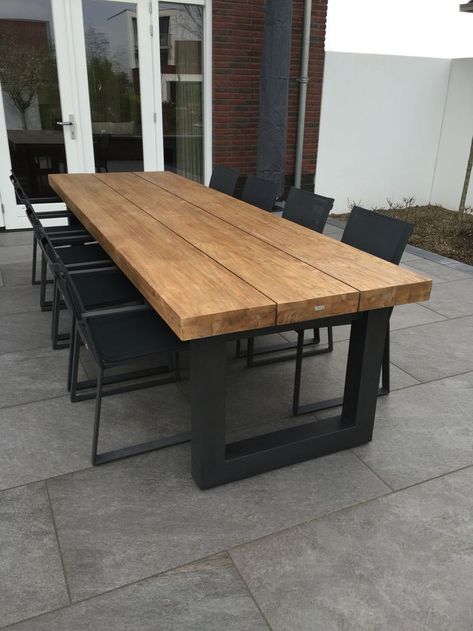 Garden Dining Table Outdoor, Mesa Exterior, Patio Dining Table, Diy Holz, Garden Table, Diy Outdoor Furniture, Patio Table, Wooden Table, Patio Dining