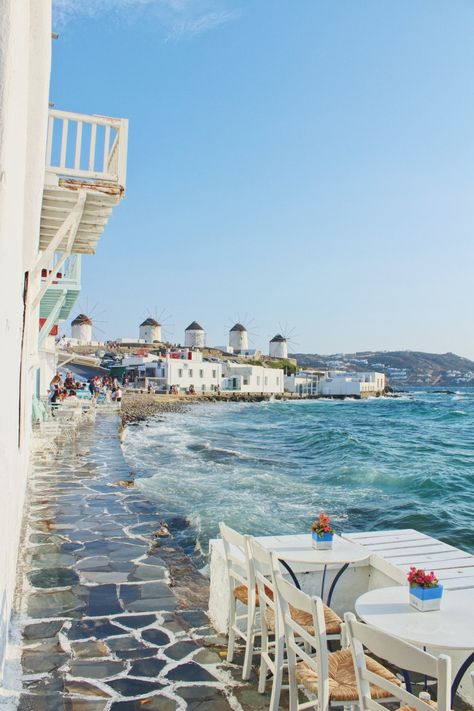 The Best Mykonos, Greece Summer Travel Guide | The Ocean Drifter Mykonos Boat Trip, Summer In Mykonos, Mykonos Girls Trip, Mykonos Photo Ideas, Mykonos Greece Photography, Mykonos Greece Aesthetic, Mykonos Restaurant, Luxury Europe, Greek Dinner