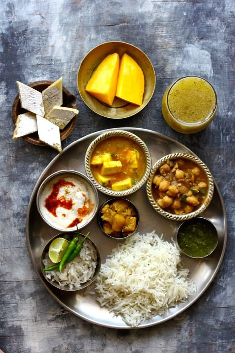 30 Everyday Meals Food Thali, Indian Thali, Indian Meals, Indian Meal, Fruit Ideas, Bengali Food, Indian Foods, Desi Food, Food Recipes Vegetarian