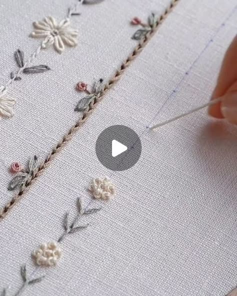 Sashiko Tutorial, Crewel Embroidery Patterns, Embroidery Stitches Beginner, Diy Hair Accessories Ribbon, Simple Hand Embroidery Patterns, Embroidery On Kurtis, Diy Embroidery Designs, Diy Embroidery Patterns, Embroidery Stitches Tutorial