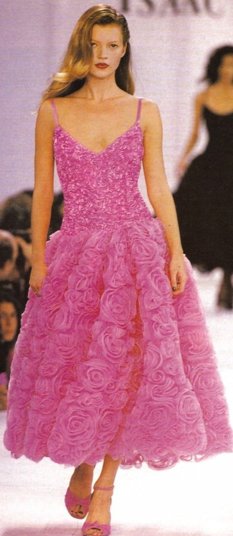 Isaac Mizrahi Issac Mizrahi 90s, 90 Runway Fashion, Isaac Mizrahi 90s, 80s Couture, Fairytale Design, Vintage Fashion 90s, Runway Vintage, Cute Formal Dresses, Haute Couture Gowns