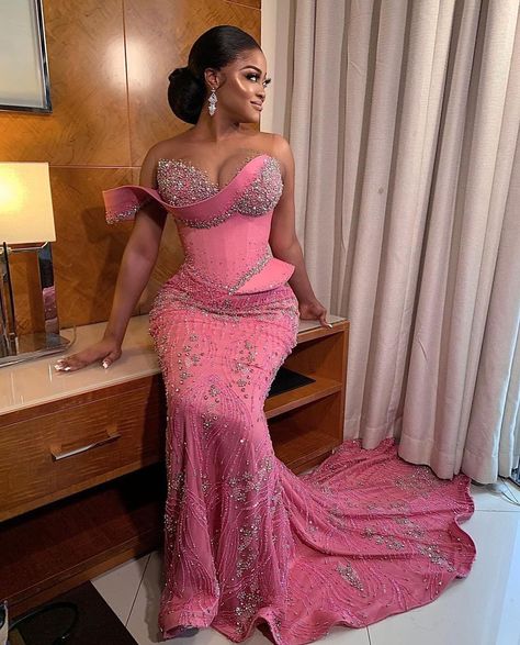 UNILAG (GREATEST AKOKITE) on Instagram: “💞💞💞💞 Follow @unilag_ladiesstyles Follow  @unilag_ladiesstyles Follow @unilag_ladiesstyles For more classy & unique styles for your new…” Elegant Dinner Dress, Pink Mermaid Dress, Custom Bridal Dress, African Bridal Dress, Nigerian Dress, Nigerian Lace Styles Dress, Nigerian Lace Styles, African Prom Dresses, Gorgeous Prom Dresses