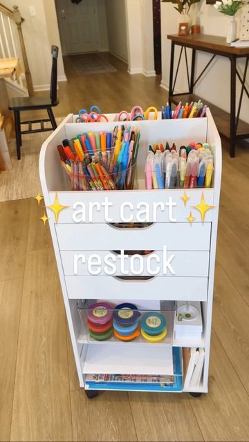 Elaina Zinke on Instagram: "More favorites from 2023: this art cart! I set this up back in July and it still gets used EVERY single day. 🎨🖍️✂️ **Art cart and all supplies linked in my Amazon Storefront (in my bio) under “Art Cart” #artcart #artsupplies #artsuppliesorganization #asmrsounds #artsuppliesforkids #momhack #satisfyingsounds #seritoninboost #homeorganization #playroomorganization #screenfreeplay" Mobile Art Supply Storage, Arts And Crafts Storage Ideas Kids, Kids Art Storage Ideas, Coloring Storage, Art Organization Kids, Arts And Crafts Station For Kids, Toddler Art Storage, Art Table Organization, Kids Art Organization