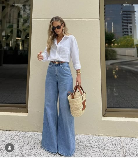 Guest Wedding Shower Outfits, Classic Bohemian Style Outfits, Wide Leg Jean Pants Outfit, Jeans Summer Outfit Casual, Summer Denim Outfits, Madrid Outfits, Barcelona Outfits, Spanish Outfits, Spain Outfit