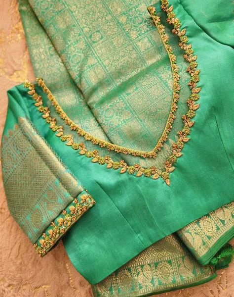 3/4th Sleeve Blouse Designs, Saree Hand Embroidery, Dohale Jevan, Silk Saree Blouse Designs Patterns, Lace Blouse Design, Blouse Designs Pattern, Model Blouse Designs, Blouse Works, Pattu Saree Blouse Designs