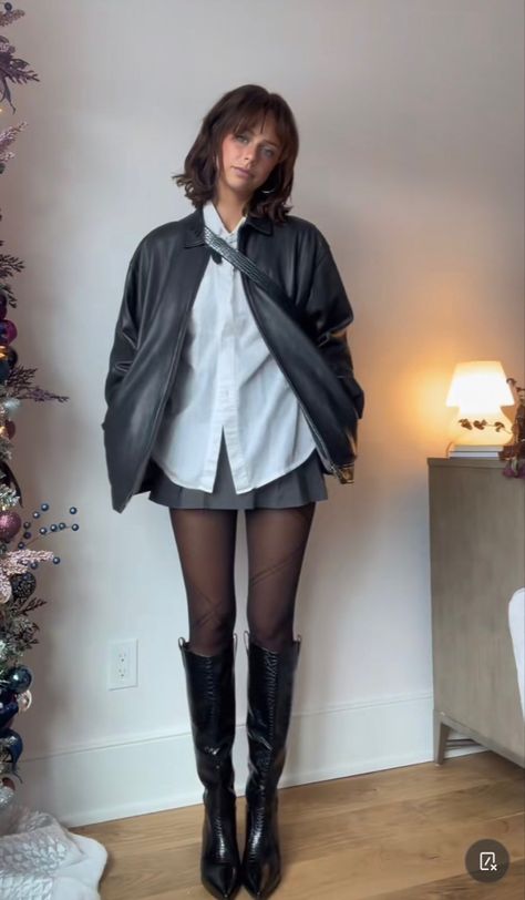 Leather Jacket White Button Up, Leather Jacket Pleated Skirt, Grey Pleated Skirt Outfit Aesthetic, Blouse And Mini Skirt Outfit, Black Skirt Button Up Shirt, Outfits White Button Up, Black Skirt With White Blouse, Black Jacket Skirt Outfit, Black Skirt And White Button Up