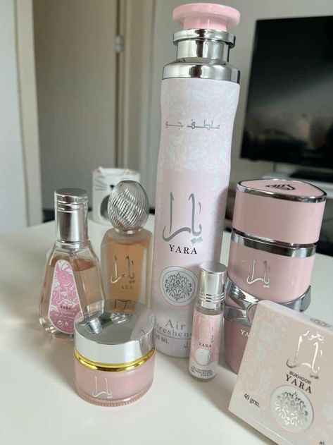 Making Perfume, Perfume Layering, Perfumes Collection, Lattafa Yara, Perfume Hacks, Koleksi Parfum, Perfume Quotes, Perfume Organizer, Bubble Solution