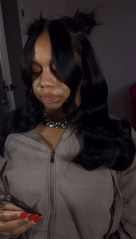 16 Inch Hairstyles, Black Styles Hair, Mom Hairstyles Black Women, Real Hair Ponytails, Sleek Weave Hairstyles, Hair Styles For Black Women Weave, Hair Inspo For Black Women, Cute Flat Iron Hairstyles, Long Head Hairstyles