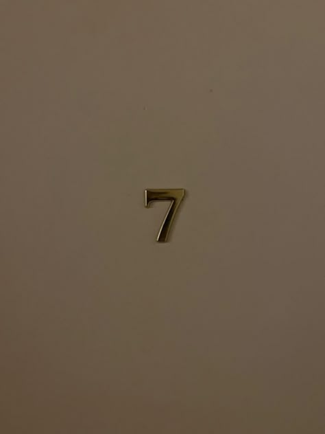 Number Seven, Seven Days, Brown Aesthetic, Angel Numbers, Instagram Foto, اقتباسات ملهمة, My Vibe, Me Core, Ideas De Fondos De Pantalla