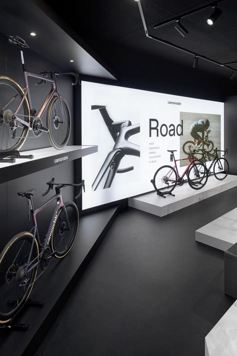 Bike Store Ideas, Bike Showroom Interior Design, Bike Shop Interior Design, Bicycle Showroom, Cycle Store Design, Bicycle Shop Design, Bike Exhibition, Scooter Store, Bike Showroom