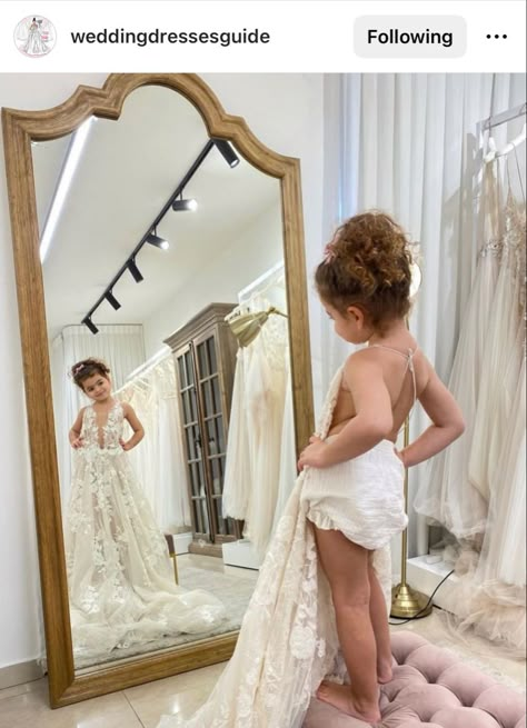 Toddler Wedding Dress, Wedding Dress Photoshoot, Mom Wedding Dress, Bridal Parties Pictures, Wedding Dress Photos, Wedding Dress Gallery, Brides Mom, Wedding Picture Poses, Wedding Girl