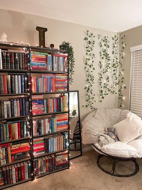 Small Office Ideas With Bookshelves, Room Ideas Aesthetic With Bookshelf, Aesthetic Bedroom With Bookshelves, Books Room Ideas, Cozy Bookish Bedroom Aesthetic, Small Library Room Aesthetic, Room Ideas For Readers, Reading Nook Loft Ideas, Book Room Inspiration