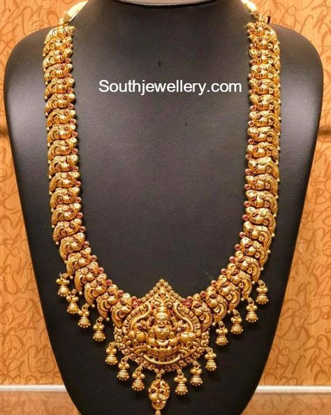 Antique Gold Peacock Haram Jewellery Knowledge, Gold Haram Designs, Gold Haram, Haram Designs, Temple Jewelry Necklace, Gold Temple Jewellery, Gold Jewels Design, Long Haram, Neck Pieces Jewelry