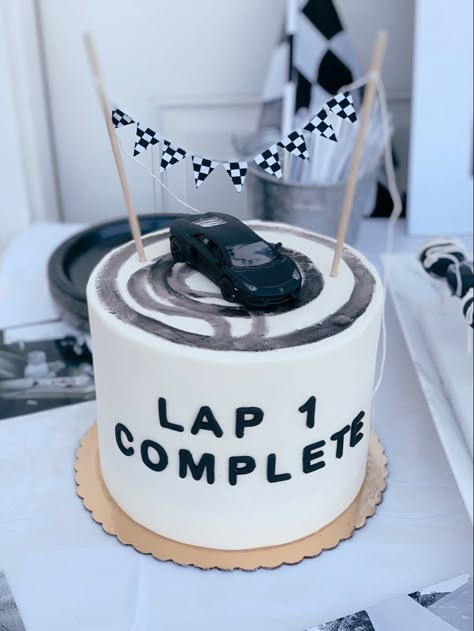 Car 1st Birthday Cake, Race Car Half Birthday, Baby Car Theme Birthday, Race Theme Birthday Cake, 2 Fast 2 Curious Birthday Cake Ideas, Car Themed 30th Birthday Party, Jeep 1st Birthday Party, 1st Birthday Cake Car Theme, Race Car Birthday Party Cake