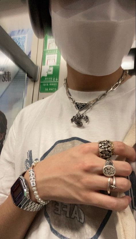 Chrome Hearts Necklace Outfit, Boy Bracelets, Chrome Hearts Jewelry, Y2k Accessories, Y2k Jewelry, Mens Silver Necklace, Classy Jewelry, Boy Accessories, Student Fashion