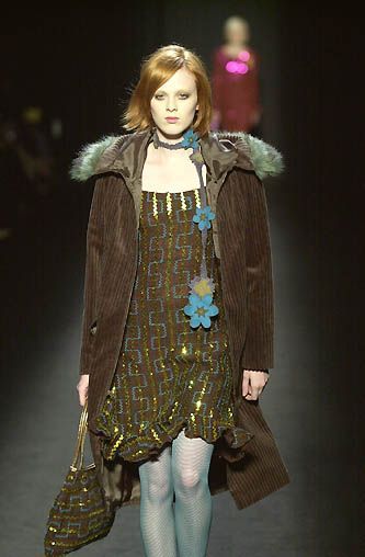 High Fashion Runway, Helena Bonham, Bonham Carter, Helena Bonham Carter, Vintage Runway, Anna Sui, Mode Inspo, Harajuku Fashion, Fashion Runway