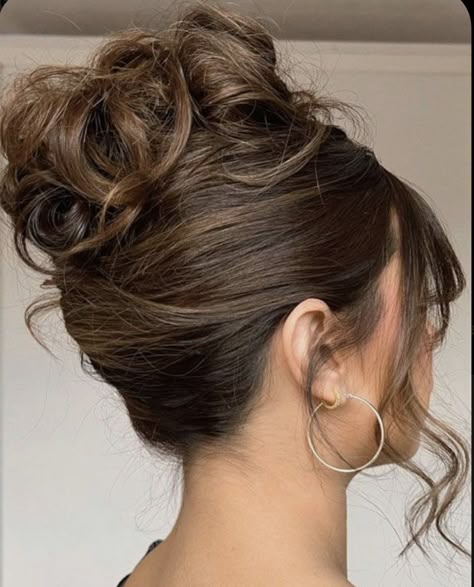 Womens Long Hair Styles, Semi Hairstyles, Messy Top Bun, Debs Hair, Deb Hair, Guard Hair, Up Dos For Prom, Top Bun, Formal Hair