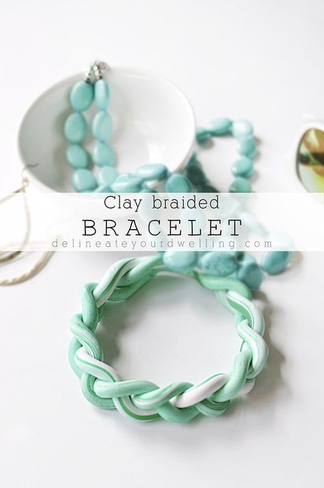 Fimo Clay Crafts, Clay Art For Kids, Boho Jewelry Diy, Polymer Clay Gifts, Polymer Clay Bracelet, Diy Braids, Handmade Jewelry Bracelets, Clay Bracelet, Polymer Crafts