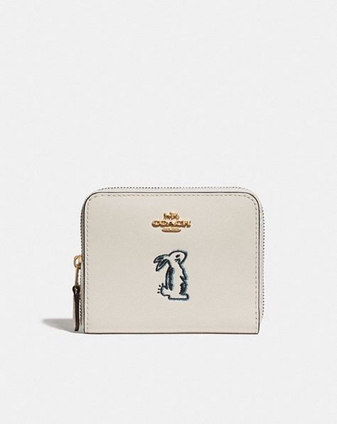 Coach Selena Small Zip Around Wallet With Bunny Wallet Inspo Aesthetic, Coach Wallet Aesthetic, Aesthetic Wallet, Whimsical Bunny, Spring Bags, Cute Wallets, Girly Bags, Coach Wallet, Rich Kids