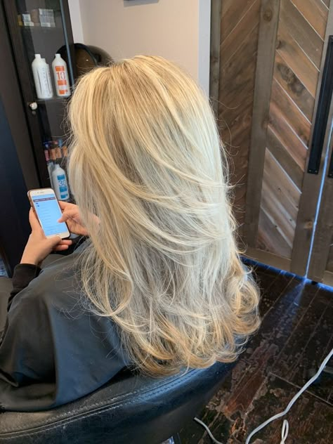 c h e m a i n e e e Blonde Long Layers Mid Length, Blonde Hair To Show Hair Dresser, Bright Blonde Mid Length Hair, Medium Length Blonde Layers, Blond Hair With Layers, Blonde Haircuts Long, Very Blonde Highlights, Blonde Long Hair With Layers, Mid Length Blonde Hair With Layers