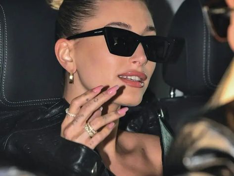 Saint Laurent Accessories, Hailey Bieber, Cat Eye Sunglasses, Cat Eye, Saint Laurent, Sunglasses, Frame, Black