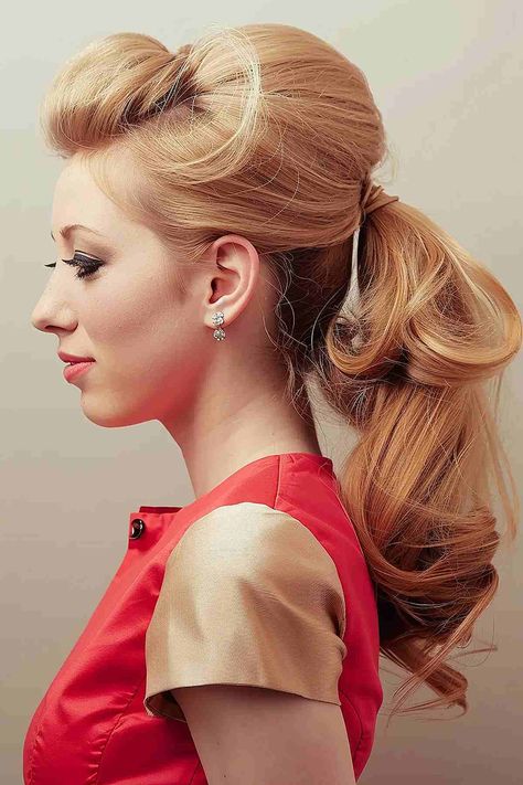 32 Cute '60s Hairstyles for all the Vintage Hair Lovers 60s Womens Hair, 1966 Hairstyles, 1960s Womens Hair, Vintage Ponytail Hairstyles, 60s Half Up Half Down Hair, 60 Hairstyles Vintage, 1950s Ponytail Hairstyles, 60s Hairdo, Vintage Updo Hairstyles