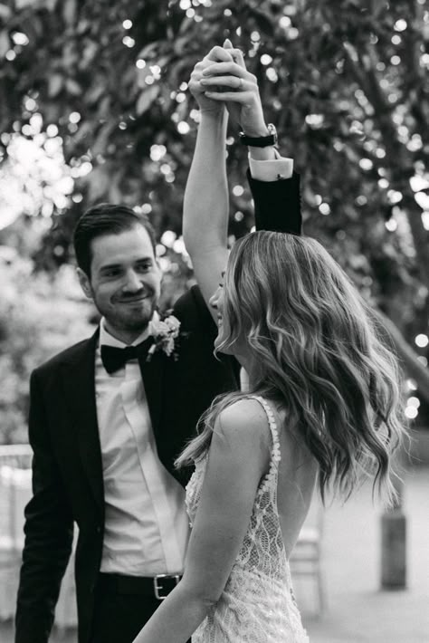 Black and white first dance shot #torontowedding #madewithlove #MWLharlow #madisongreenhouse Silly Wedding Photos, Wedding Group Photos, First Dance Photos, First Dance Wedding, Wedding Shot List, Family Wedding Photos, Wedding Portrait Poses, Wedding Couple Photos, Wedding Picture Poses