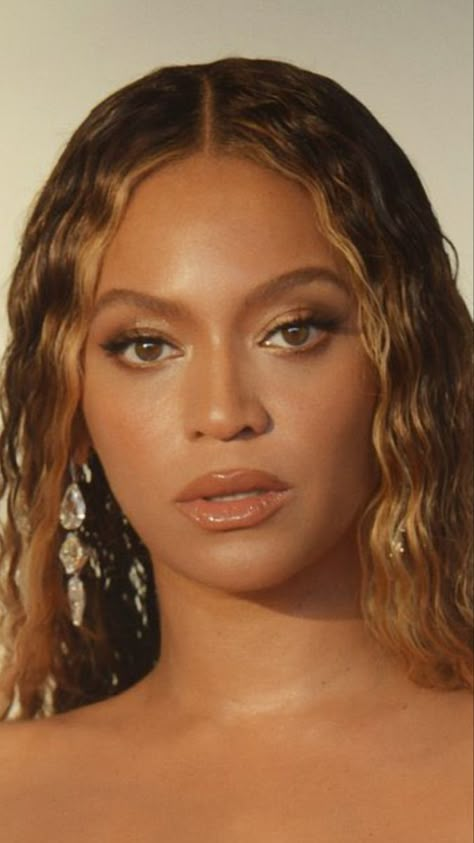 Beyonce Close Up, Beyonce Face Card, Beyonce No Makeup, Beyoncé Portrait, Beyoncé Drawing, Beyoncé Hot, Beyonce Black Hair, Beyonce Natural, Beyoncé Makeup