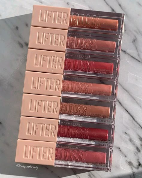 Trucco Glam, Maybelline Lifter Gloss, Profumo Victoria Secret, Maybelline Lifter, Lifter Gloss, Makeup List, Hydrating Lip Gloss, Aesthetic Girly, Makeup Mistakes